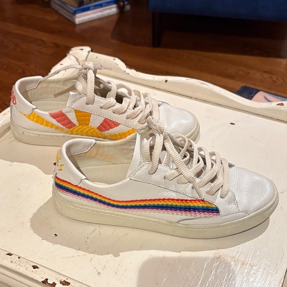 Soludos Cream Sneakers with Sunburst and Rainbow Design - Picture 1 of 7